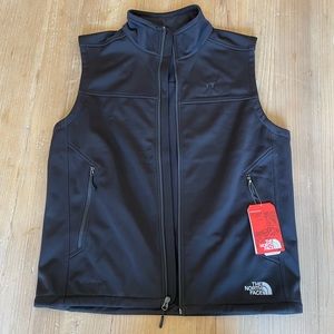 NWT North Face Vest